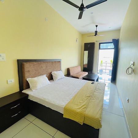 Bld Restaurant And Home Stay เดห์ราดุน ภายนอก รูปภาพ