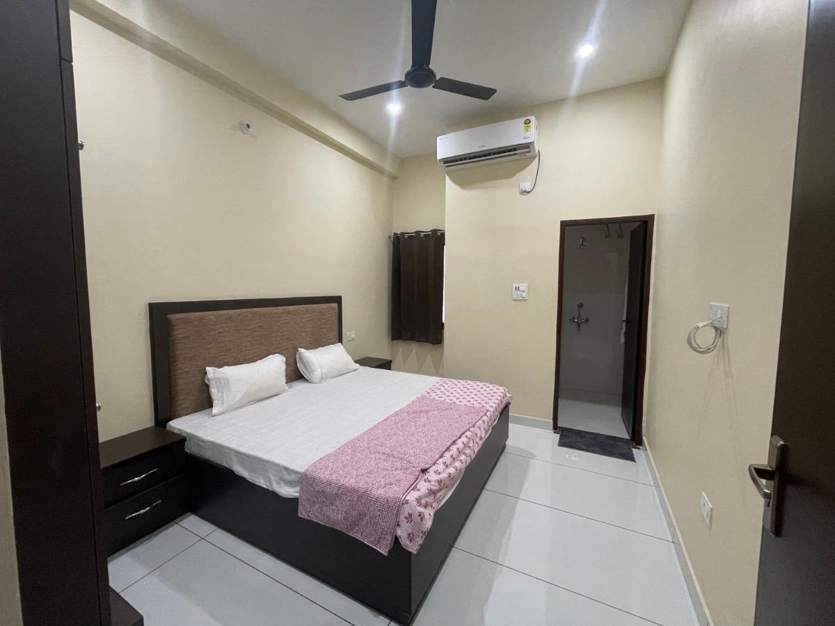Bld Restaurant And Home Stay เดห์ราดุน ภายนอก รูปภาพ